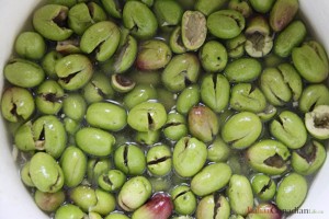 cracked-olives-300x200